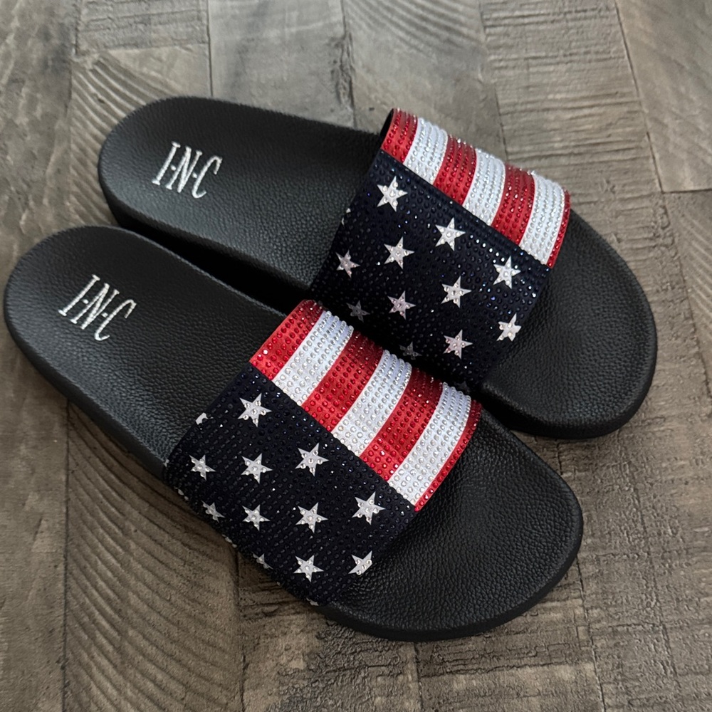 INC International Concepts Black American Flag Sandals